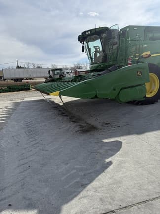 Image of John Deere C18R equipment image 2