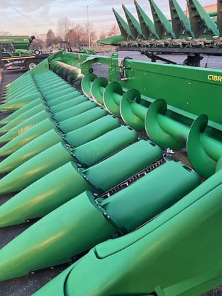 2022 John Deere C18R Equipment Image0