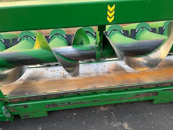 Image of John Deere C18R equipment image 3