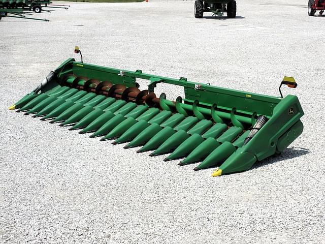 Image of John Deere C18R equipment image 1