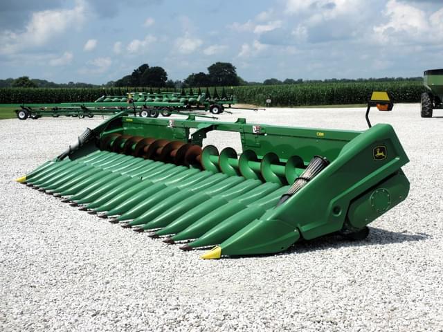 Image of John Deere C18R equipment image 2