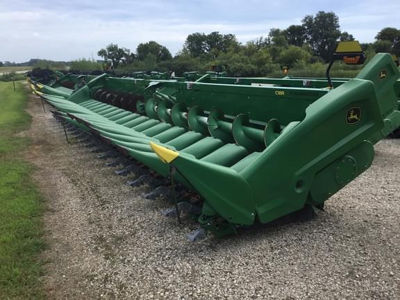 Image of John Deere C18R equipment image 2