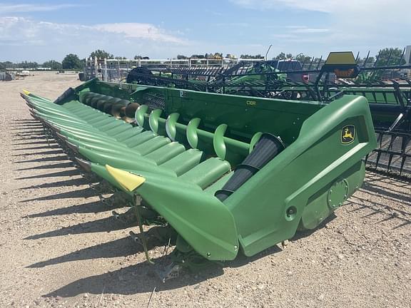 Image of John Deere C18R equipment image 4