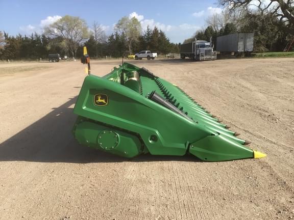 Image of John Deere C18R equipment image 2