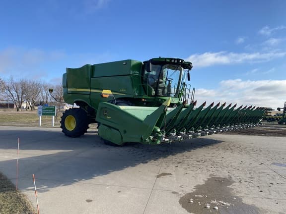 Image of John Deere C18R equipment image 3