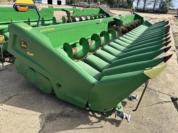 Image of John Deere C18R equipment image 2