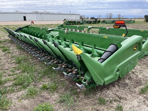2022 John Deere C18R Equipment Image0