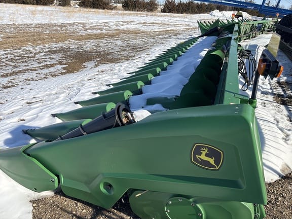 2022 John Deere C18R Equipment Image0