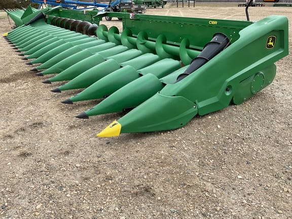 2022 John Deere C18R Equipment Image0