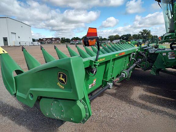 Image of John Deere C18R equipment image 4