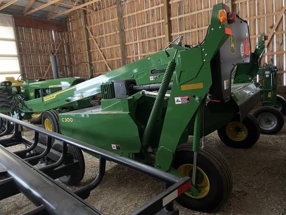 Image of John Deere C300 equipment image 4