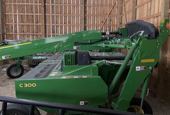 Image of John Deere C300 equipment image 1