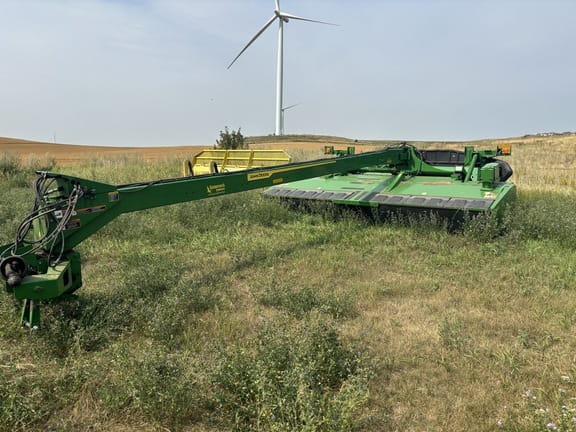 2022 John Deere C500 Equipment Image0