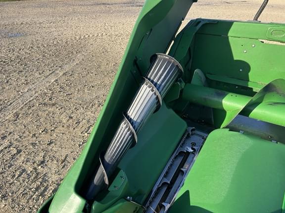Image of John Deere C6R equipment image 4