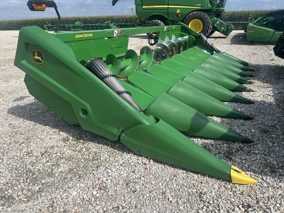 Image of John Deere C8R Primary image
