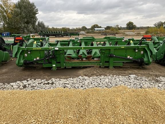 Image of John Deere C8R equipment image 1