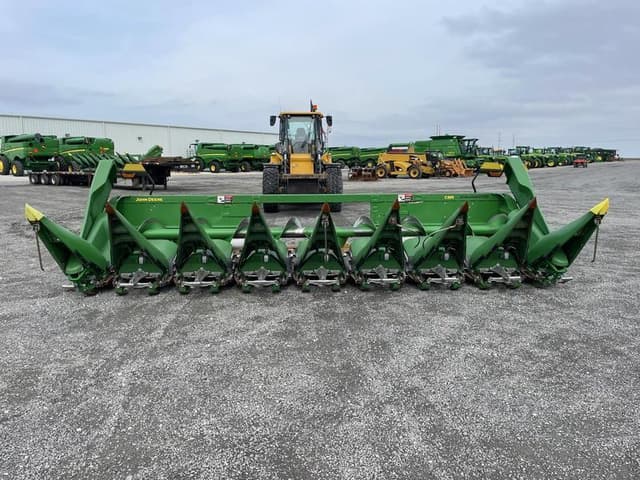 Image of John Deere C8R equipment image 4
