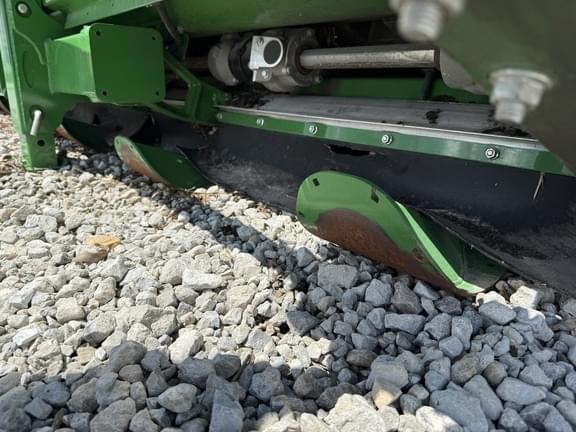 Image of John Deere C8R equipment image 3