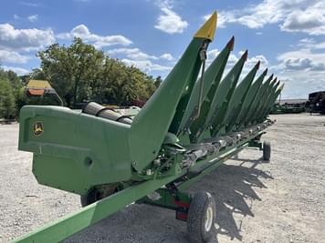 Main image John Deere C8R