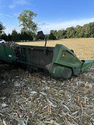 Image of John Deere C8R equipment image 4