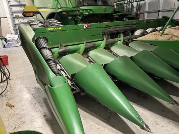 Image of John Deere C8R equipment image 1