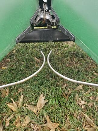 Image of John Deere C8R equipment image 4