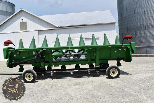Image of John Deere C8R equipment image 2