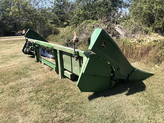 Image of John Deere C8R equipment image 3