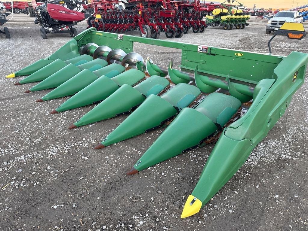 Main image John Deere C8R