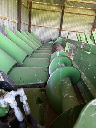 Image of John Deere C8R equipment image 3