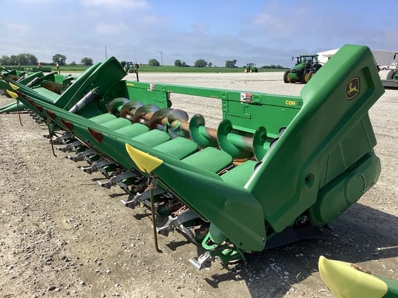 Image of John Deere C8R equipment image 2