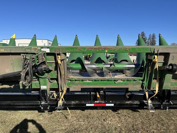 Image of John Deere C8R equipment image 2