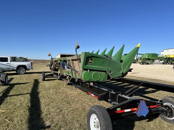 Image of John Deere C8R equipment image 3