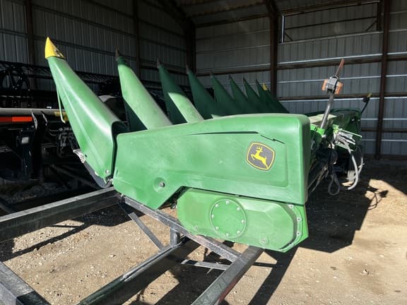 Image of John Deere C8R Primary image