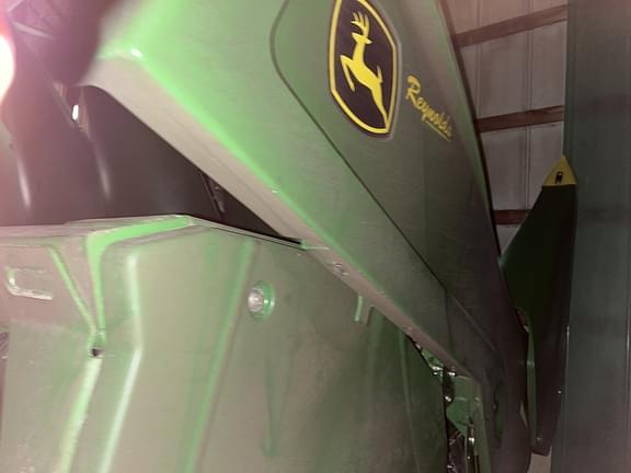 Image of John Deere C8R equipment image 1