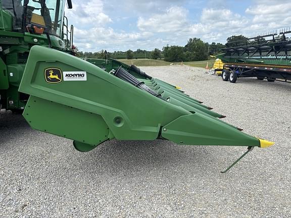 Image of John Deere C8R equipment image 1