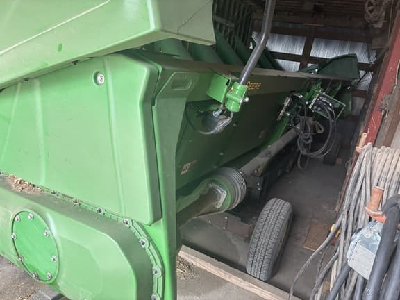 Image of John Deere C8R equipment image 1