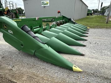 Main image John Deere C8R