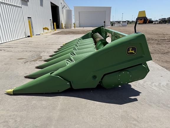 Image of John Deere C8R Primary image