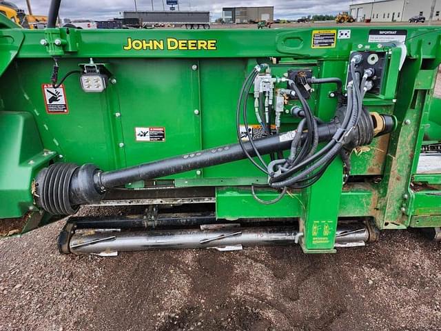 Image of John Deere C8R equipment image 4