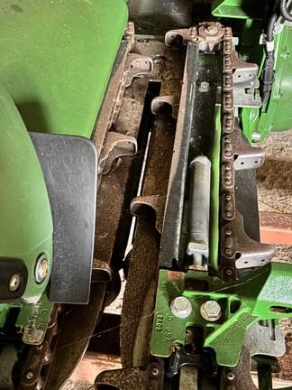 Image of John Deere C8R equipment image 2