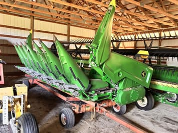 Main image John Deere C8R