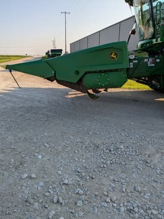 Image of John Deere C8R equipment image 1