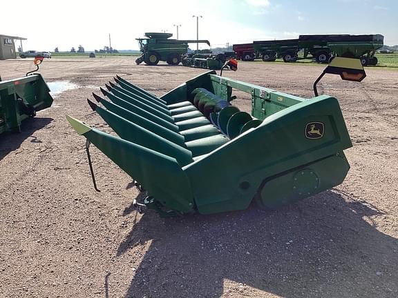 Image of John Deere C8R equipment image 3