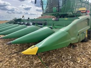 2022 John Deere C8R Image