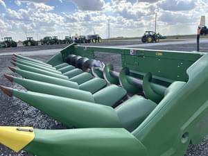 2022 John Deere C8R Image