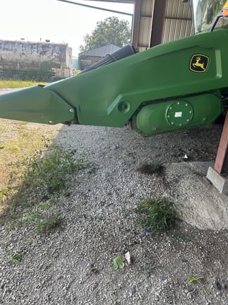 2022 John Deere C8R Equipment Image0