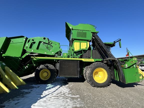 Image of John Deere CP770 equipment image 1
