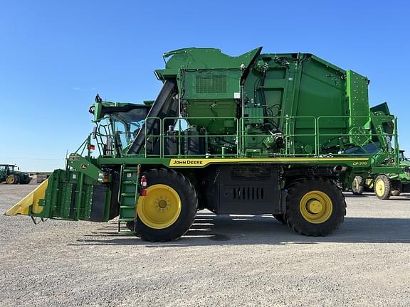 Image of John Deere CP770 equipment image 1