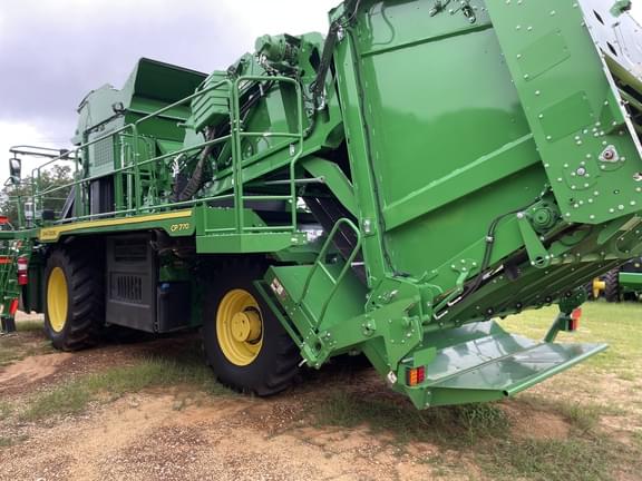 Image of John Deere CP770 equipment image 4